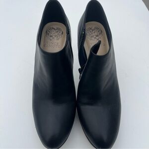 Vince Camuto Elegant Black Leather Booties women’s size 8